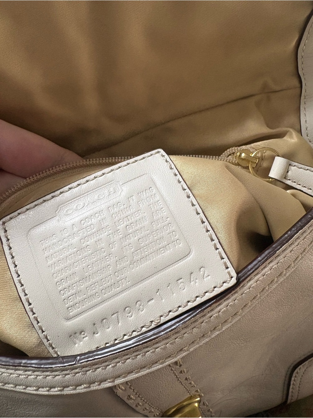 Coach Hampton Shoulder Bag - Picture 4 of 5